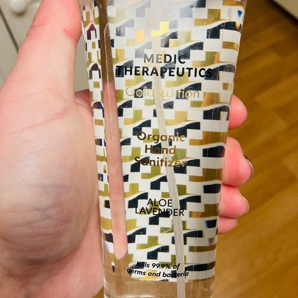 @dhibal New 💫 Medic Therapeutics Gold Edition “Aloe Lavender” Hand Sanitizer - Picture 2 of 2